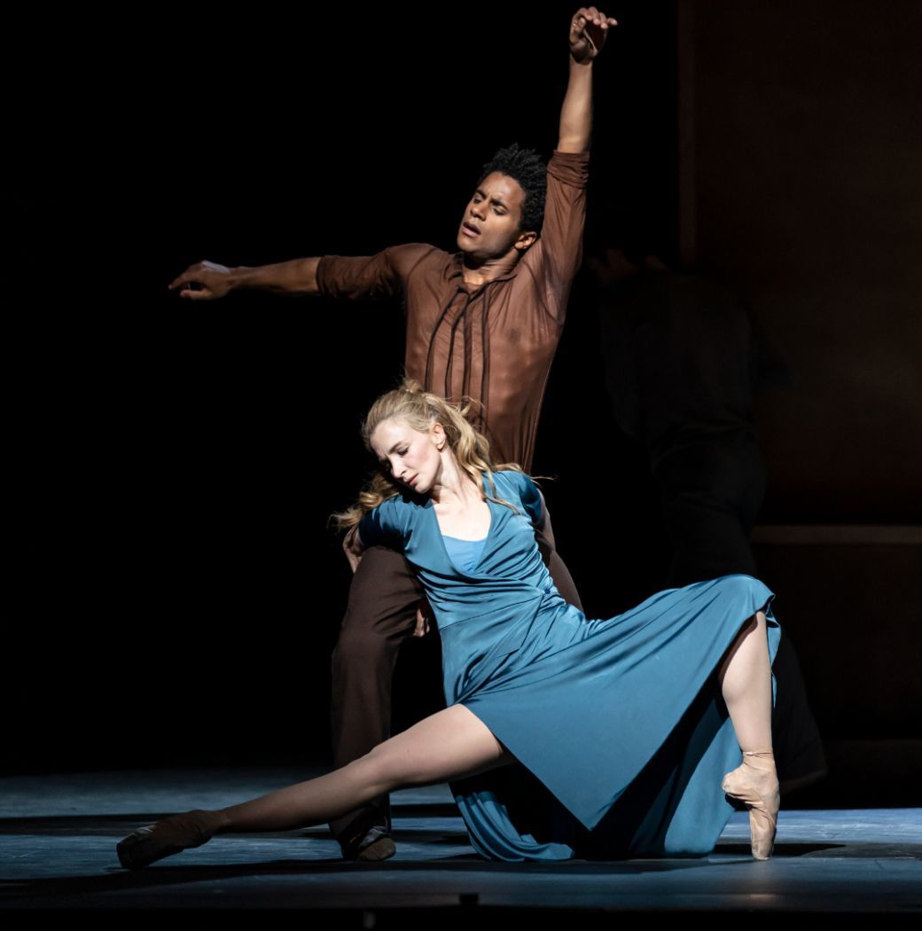 Lauren Cuthbertson as The Cellist and Marcelino Samb&eacute; as The Instrument in Marston's <i>The Cellist</i> &copy; Bill Cooper