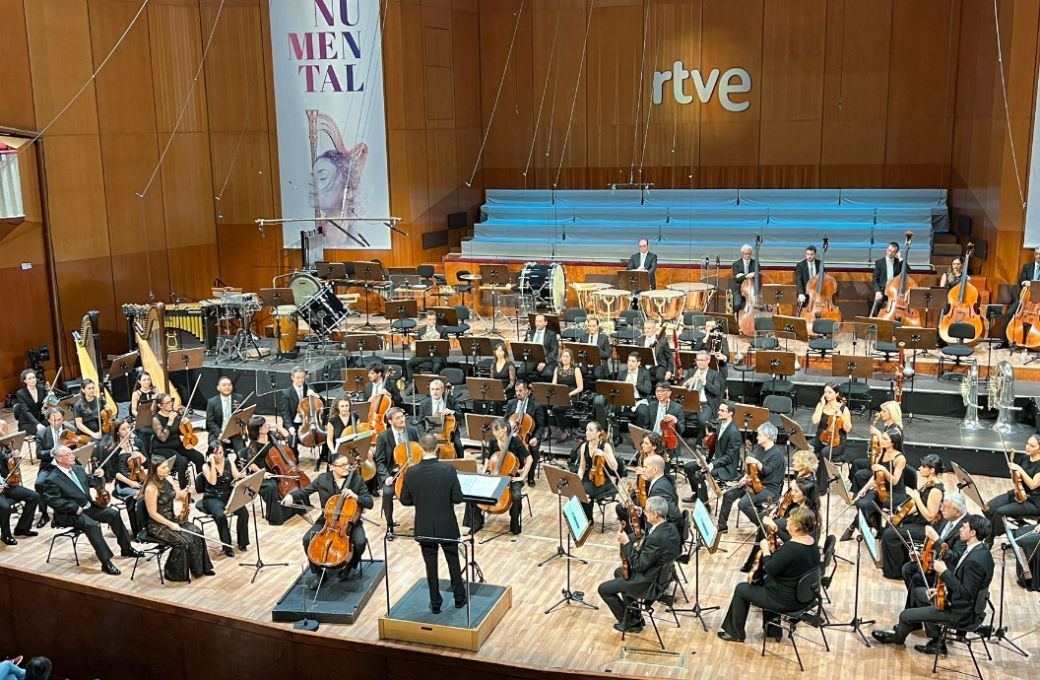 Santiago Cañón Valencia y François López-Ferrer junto a la Orquesta Sinfónica de RTVE © Orquesta Sinfónica de RTVE