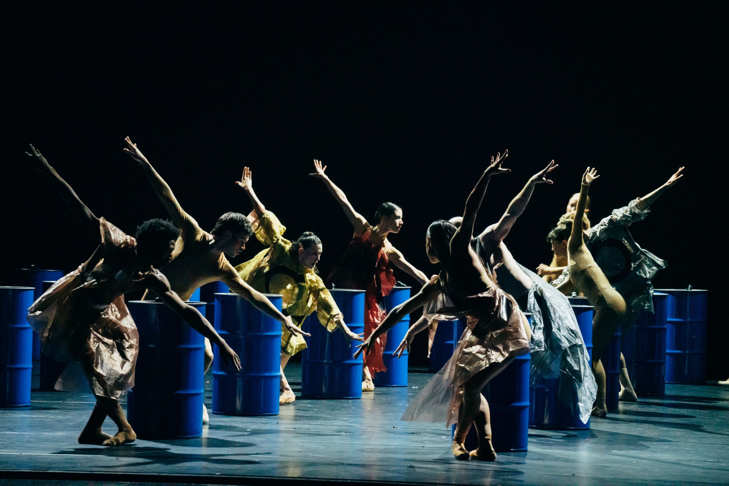 Opera Ballet Vlaanderen in Richard Siegal's <i>New Ballet mécanique</i> &copy; Filip Van Roe