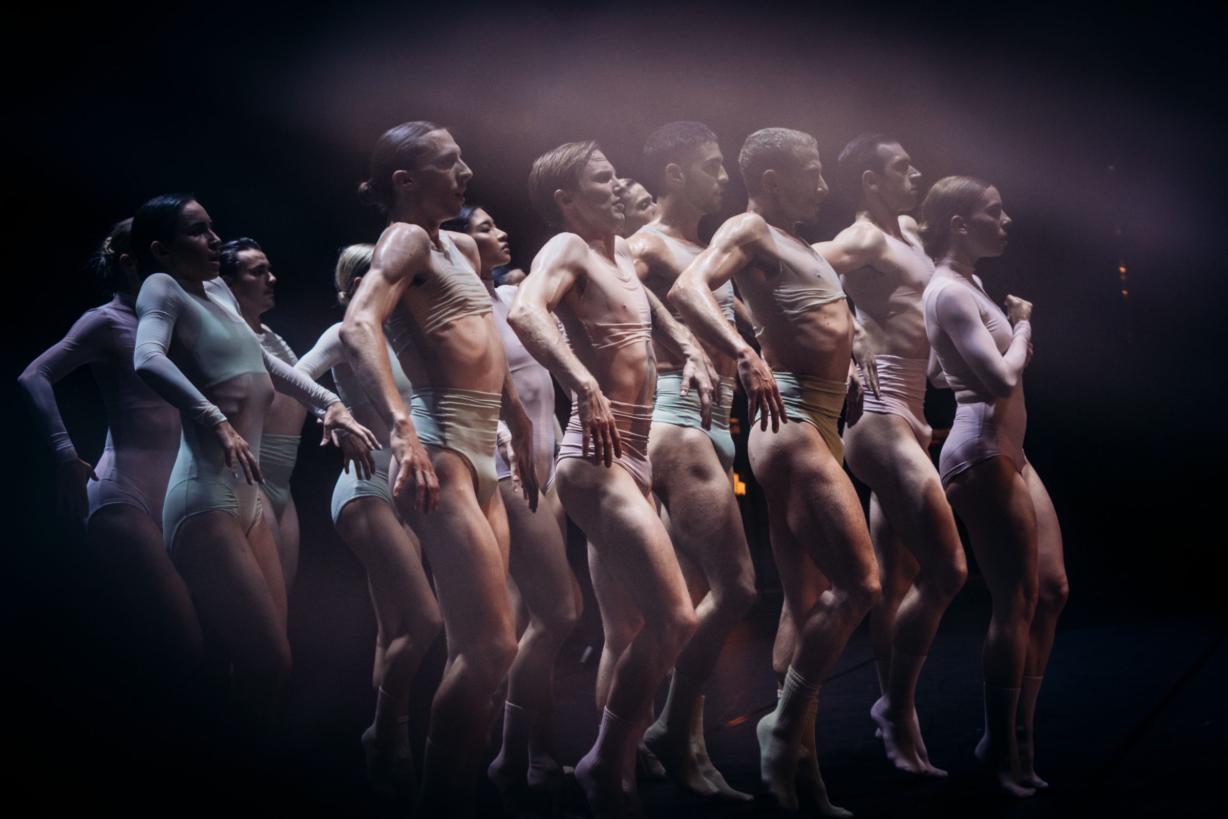 Opera Ballet Vlaanderen in Sharon Eyal's <i>Half Life</i> &copy; Filip van Roe