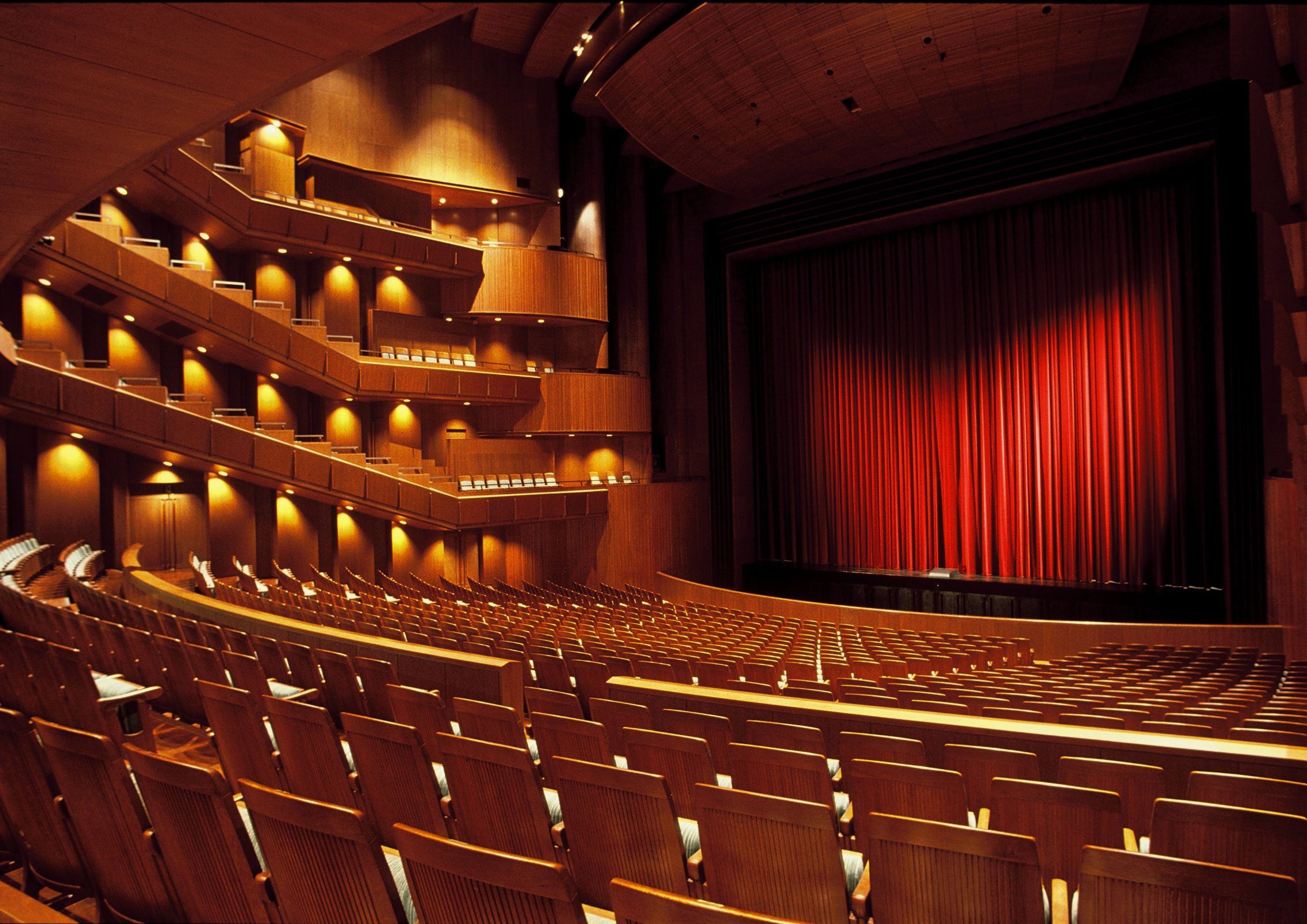 The opera house at New National Theatre, Tokyo &copy; NNTT