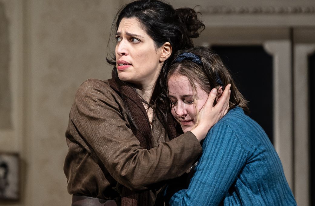 Na'ama Goldman (Cesira) and Jade Phoenix (Rosetta) &copy; Clive Barda | ArenaPAL