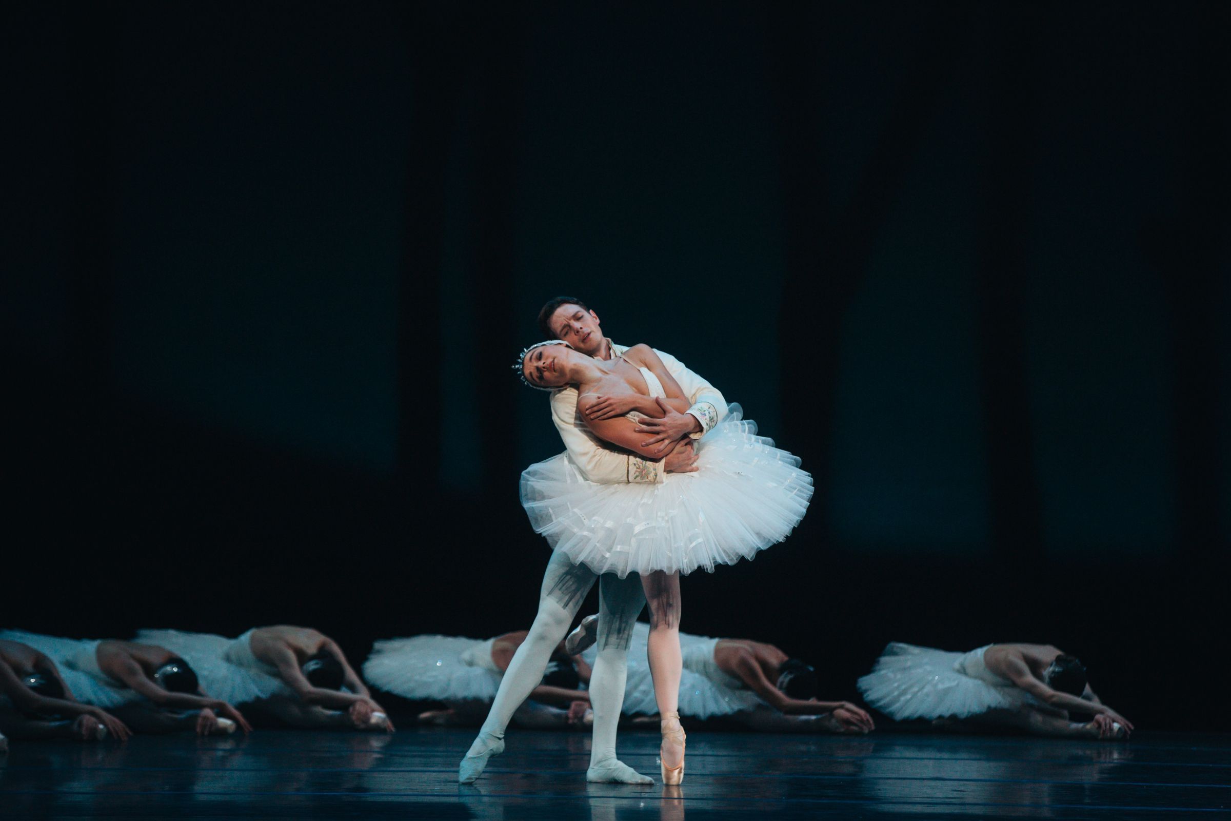 Benedicte Bemet as Odette and Joseph Caley as Siegfried in Act 2 <i>Swan Lake</i> &copy; Kate Longley