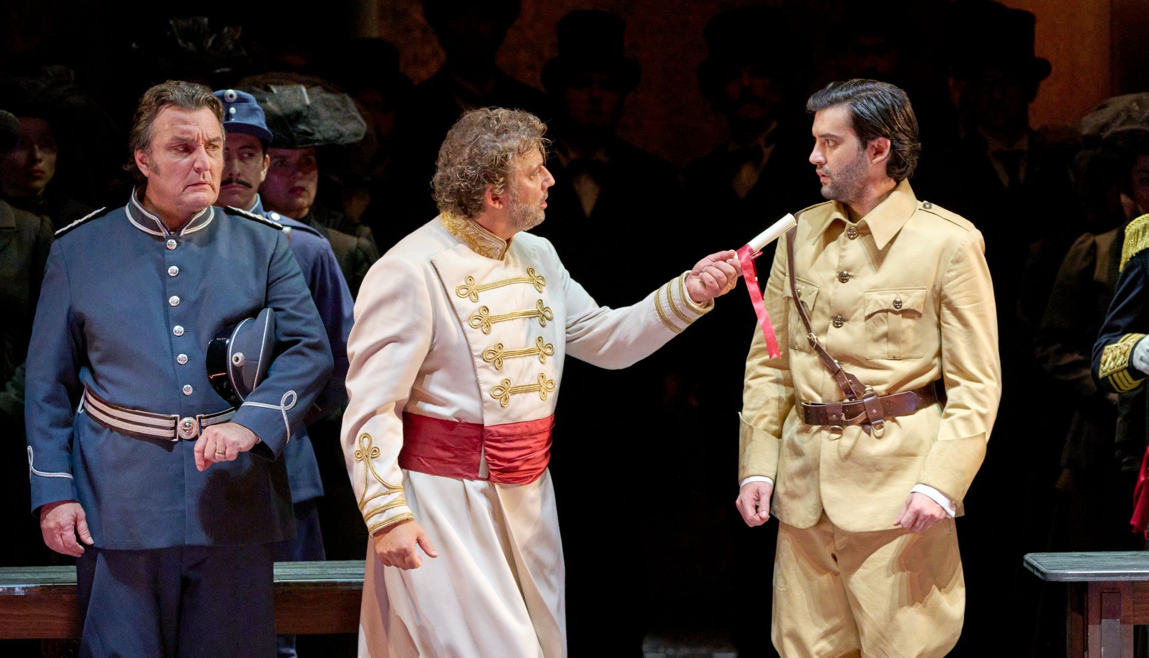 Ludovic Tézier (Iago), Jonas Kaufmann (Otello) and Bekhzod Davronov (Cassio) &copy; Wiener Staatsoper | Michael Pöhn