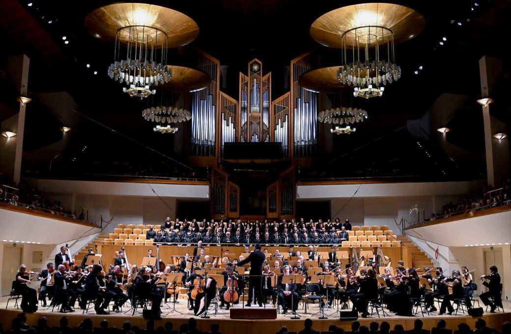 El Coro y la Orquesta Nacionales de Espa&ntilde;a con David Afkham al frente &copy; Orquesta y Coro Nacionales de Espa&ntilde;a