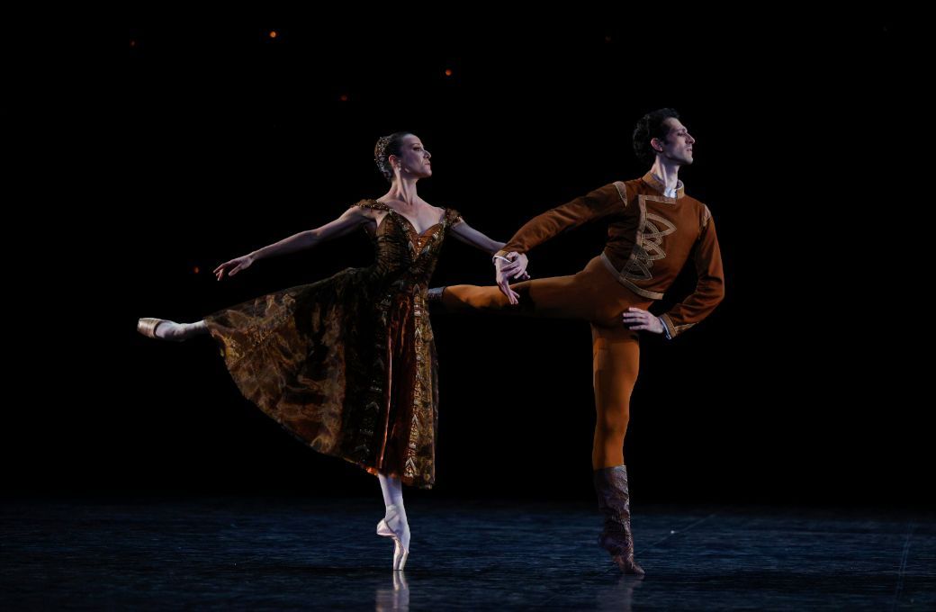 Ludmila Pagliero et Mathieu Ganio dans <i>In the night</i> © Svetlana Loboff / Opéra national de Paris