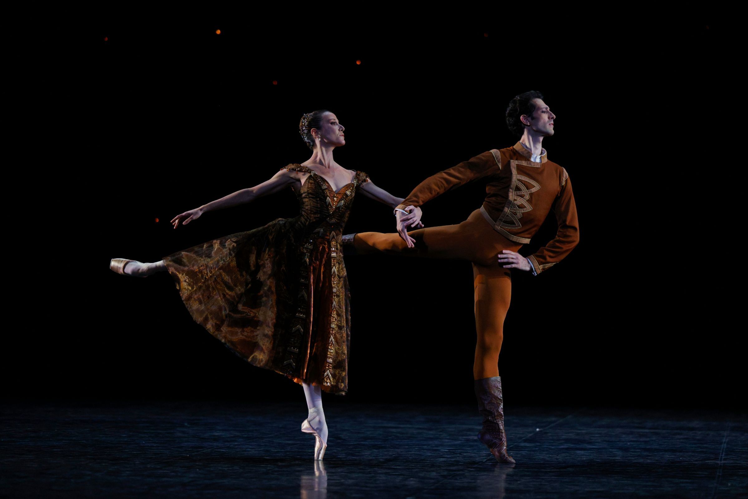 Ludmila Pagliero et Mathieu Ganio dans <i>In the night</i> © Svetlana Loboff / Opéra national de Paris