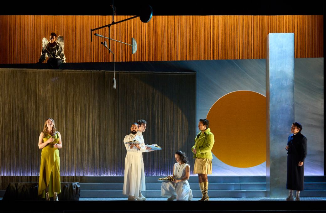 Jessica Cale, Keith Pun, Sandeep Gurrapadi, Zahid Siddiqui, Amy J Payne © Richard Hubert Smith