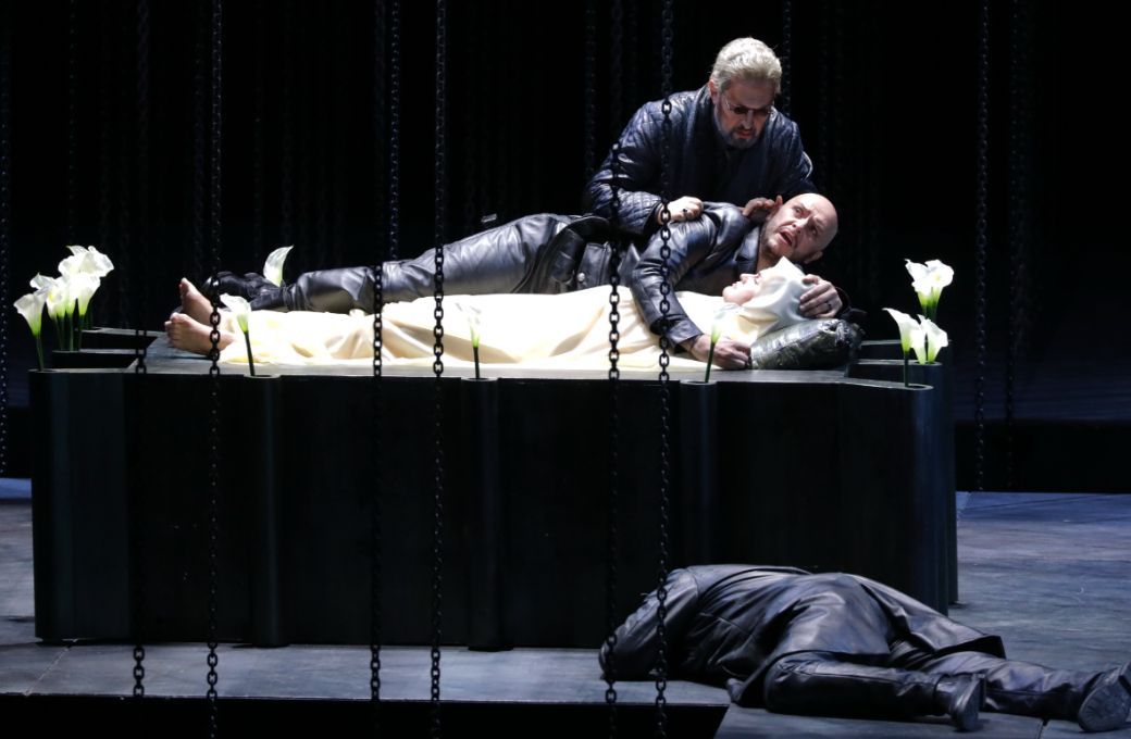 Evgeny Stavinsky (Archibaldo), Roman Burdenko (Manfredo), Chiara Isotton (Fiora) &copy; Teatro alla Scala | Brescia e Amisano