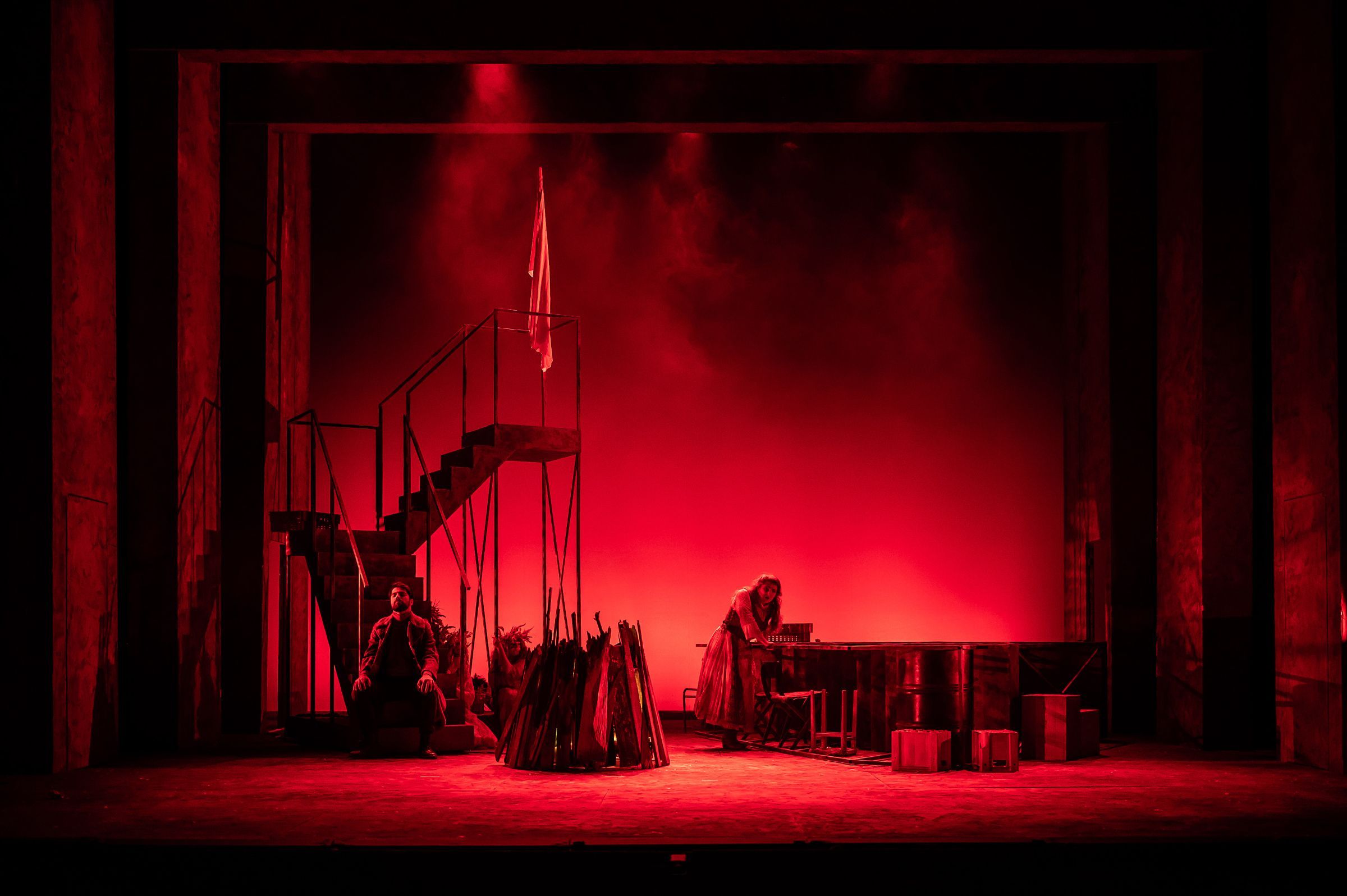 <i>L'Aube rouge</i> &copy; Clive Barda | ArenaPAL