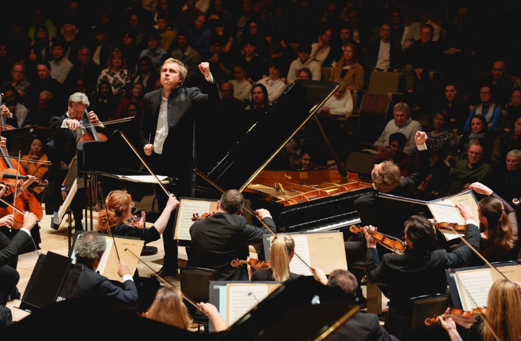 Vasily Petrenko, Nikolai Lugansky and the Royal Philharmonic Orchestra © Andy Paradise