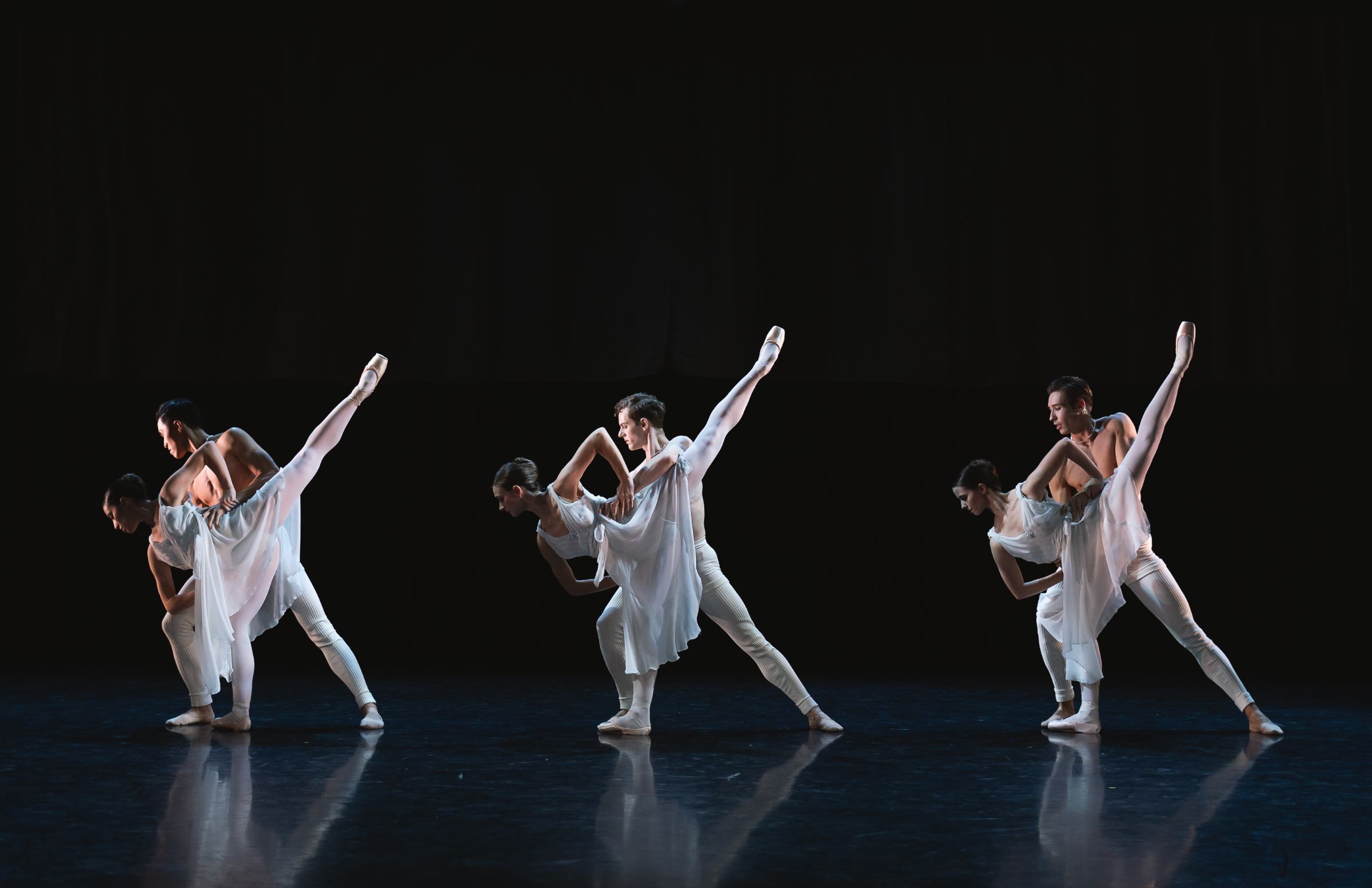 Northern Ballet dancers in Hans van Manen's <i>Adagio Hammerklavier</i> © Emily Nuttall