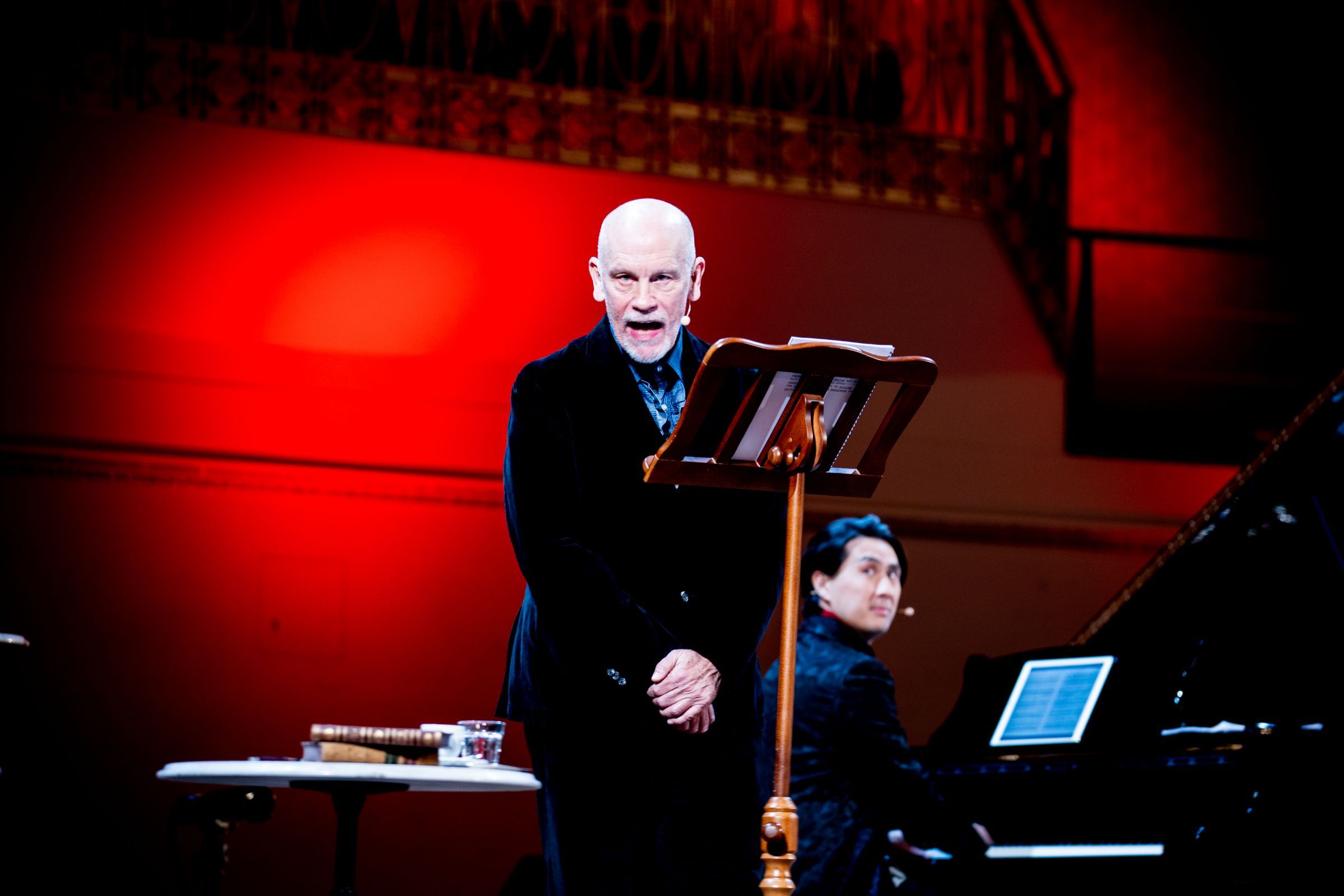 Malkovich delivers critical spleen © Julia Wesely