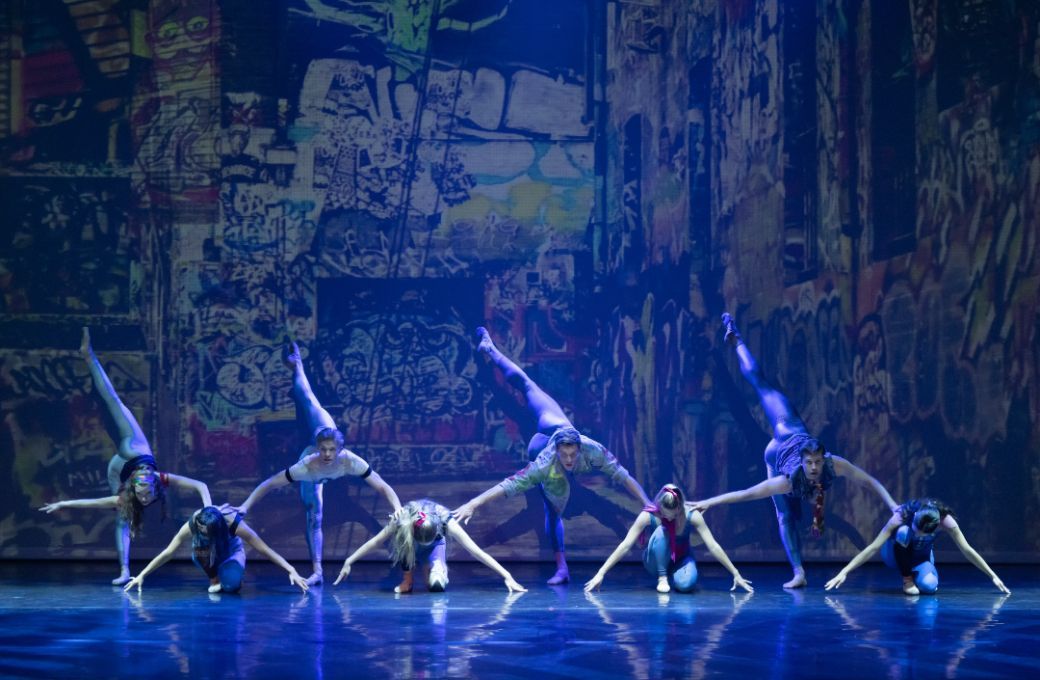 New English Ballet Theatre in Valentino Zucchetti's <i>Firth of Fifth</i> in <i>Genesis Dance Project</i> &copy; ASH