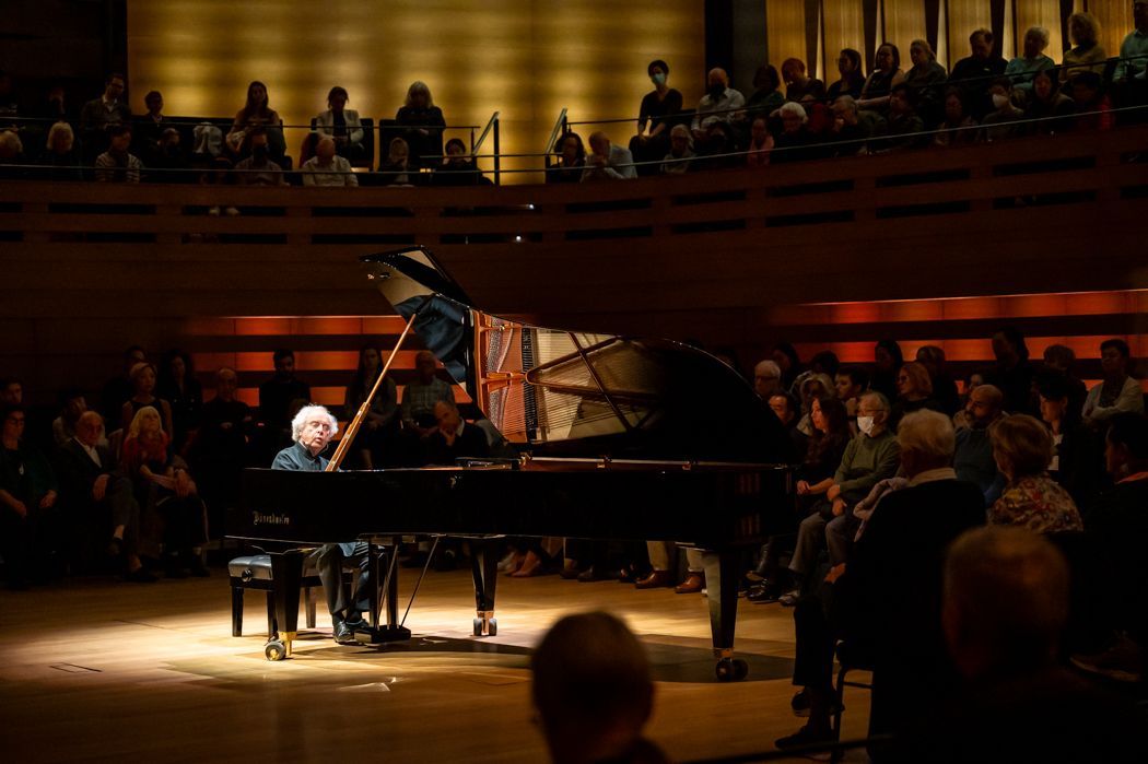 Sir András Schiff in Koerner Hall &copy; The Royal Conservatory/Koerner Hall | Lisa Sakulensky