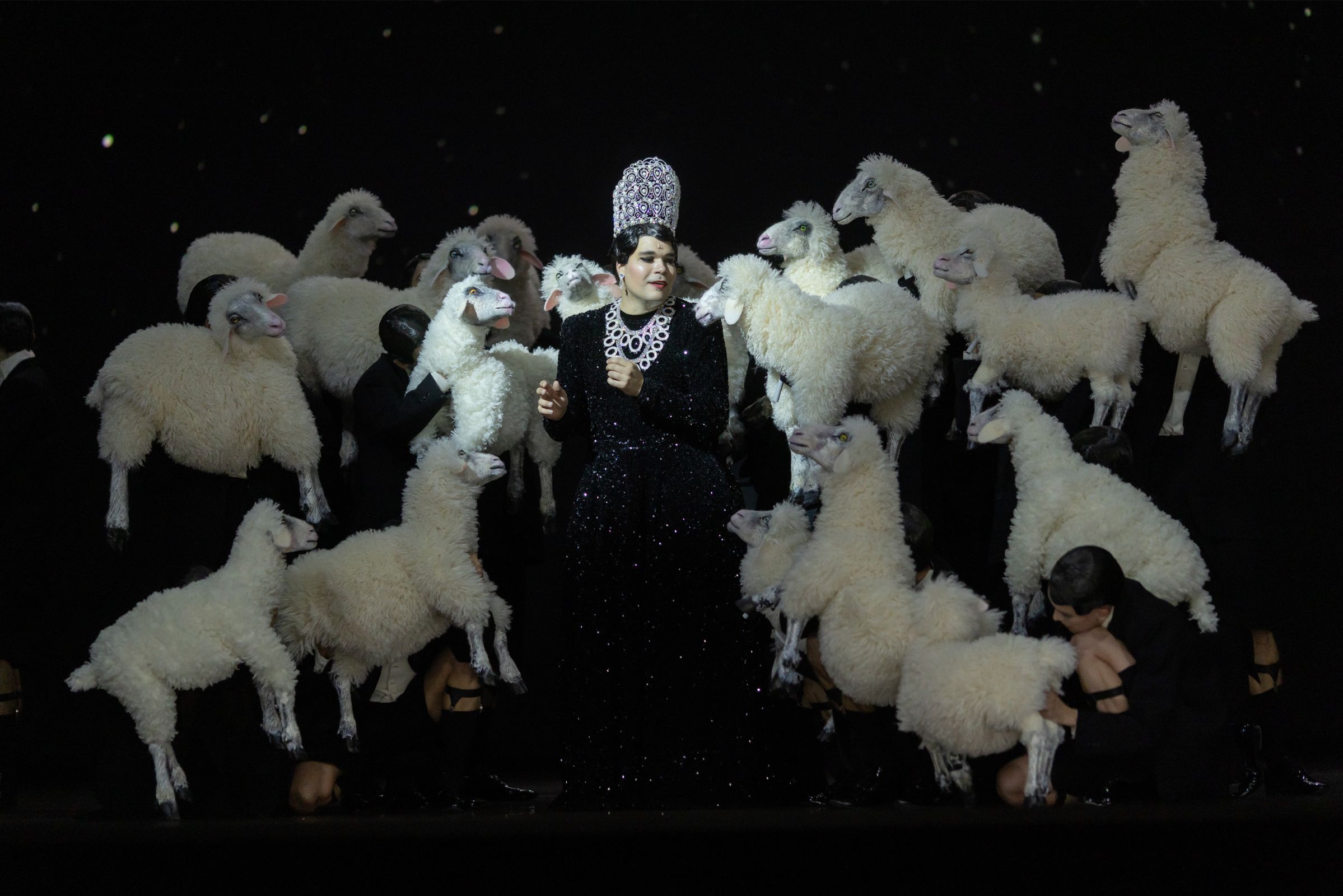 Ruben Drole and Ballett Zürich in Marcos Morau's <i>Nachtträume</i> © Gregory Batardon