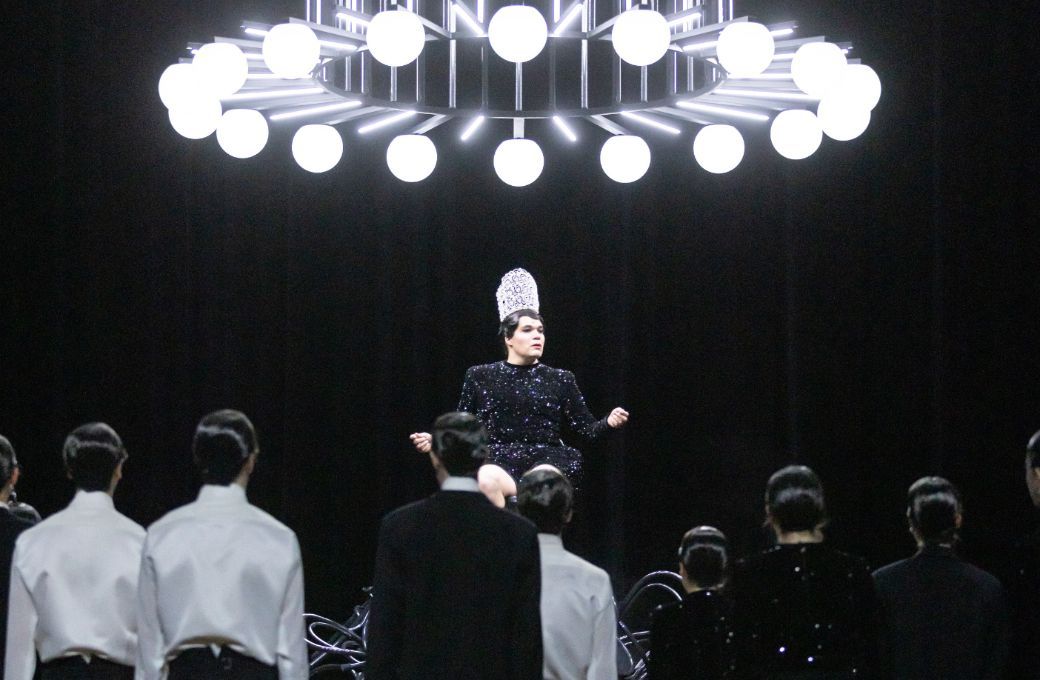 Ruben Drole and Ballett Zürich in Marcos Morau's <i>Nachttraume</i> © Gregory Batardon