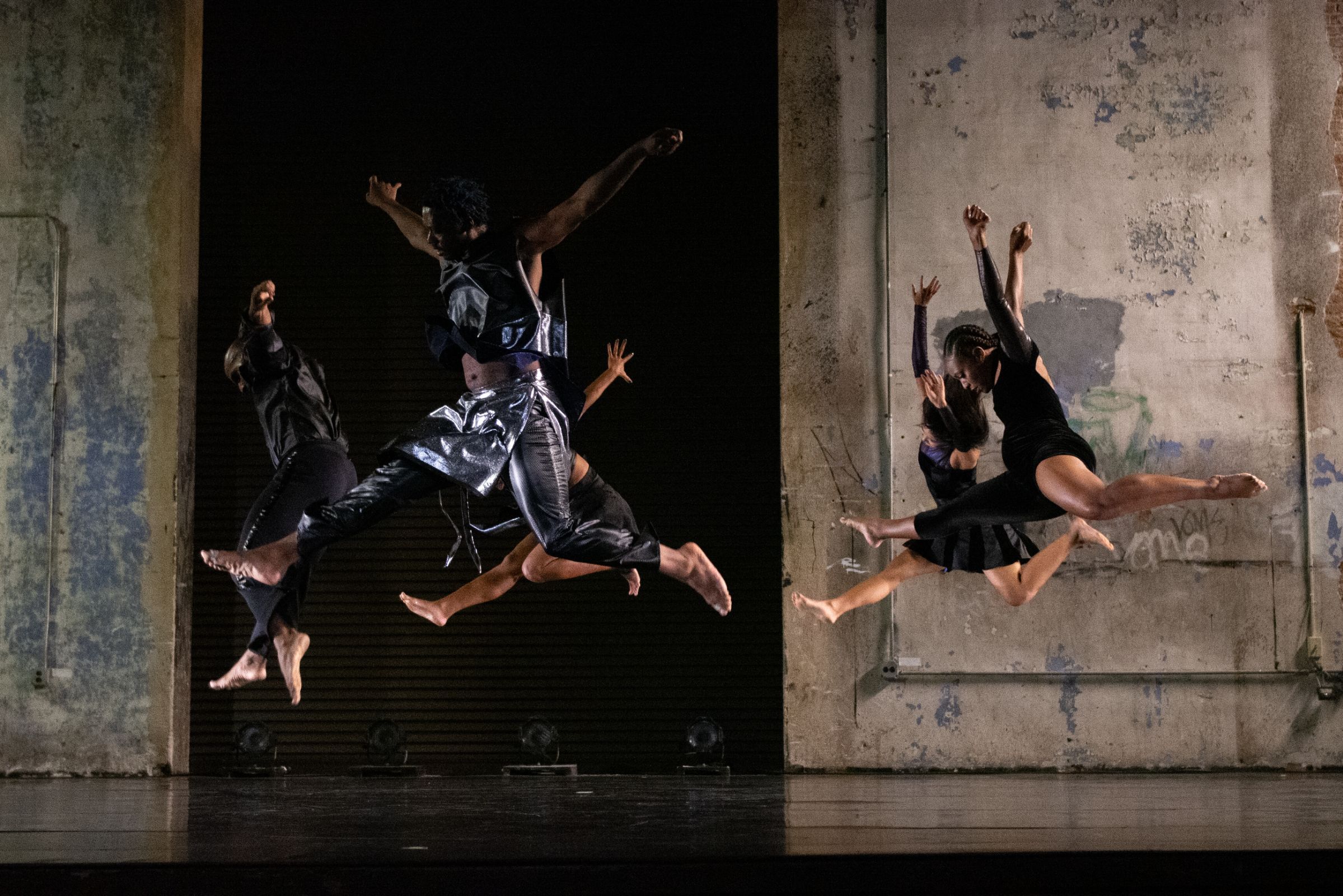 Nik Owens, Kyle Marshall, Niara Hardister, Cayleen Del Rosario, Bree Breeden in  <i>Onyx</i> &copy; Grace Kathryn Landefeld