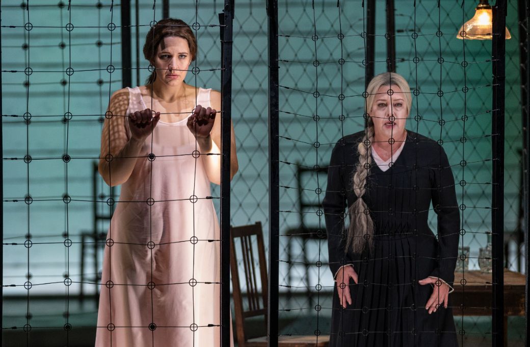Lise Davidsen (Jenůfa) and Nina Stemme (Kostelnička) &copy; Michael Brosilow