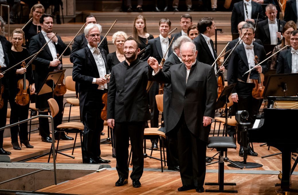 Kirill Petrenko and Daniel Barenboim with the Berliner Philharmoniker &copy; Stephan Rabold