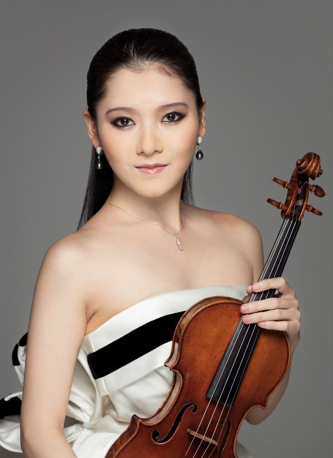Moné Hattori &copy; Yuji Hori