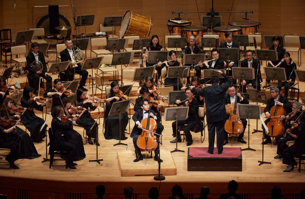 Haruma Sato and the Tokyo Philharmonic (in the same programme at Suntory Hall) &copy; Tokyo Philharmonic | Takafumi Ueno