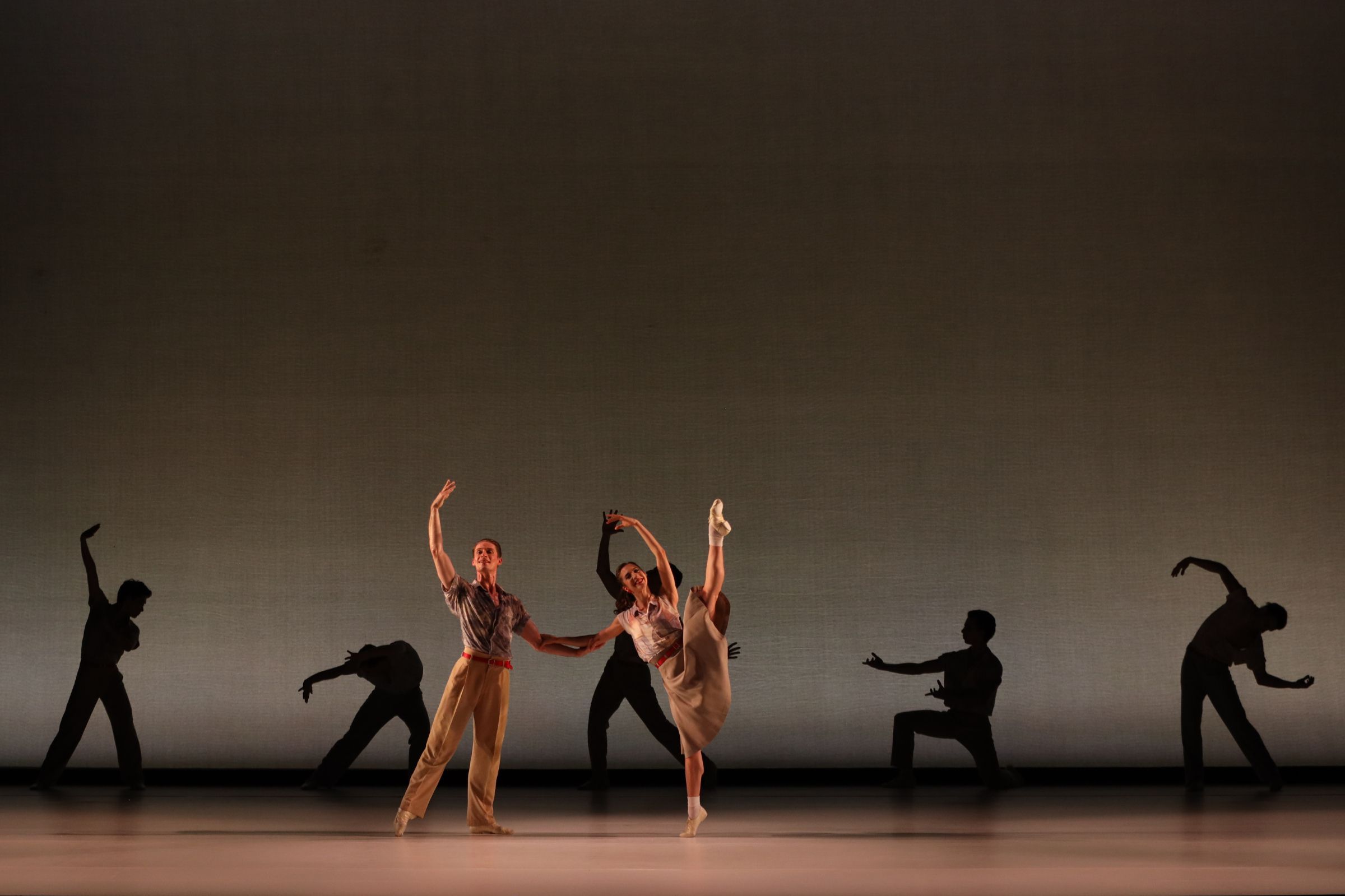 Daniel Pratt and Anna Pellegrino in Paul Taylor's <i>Company B</i> &copy; Frank Atura
