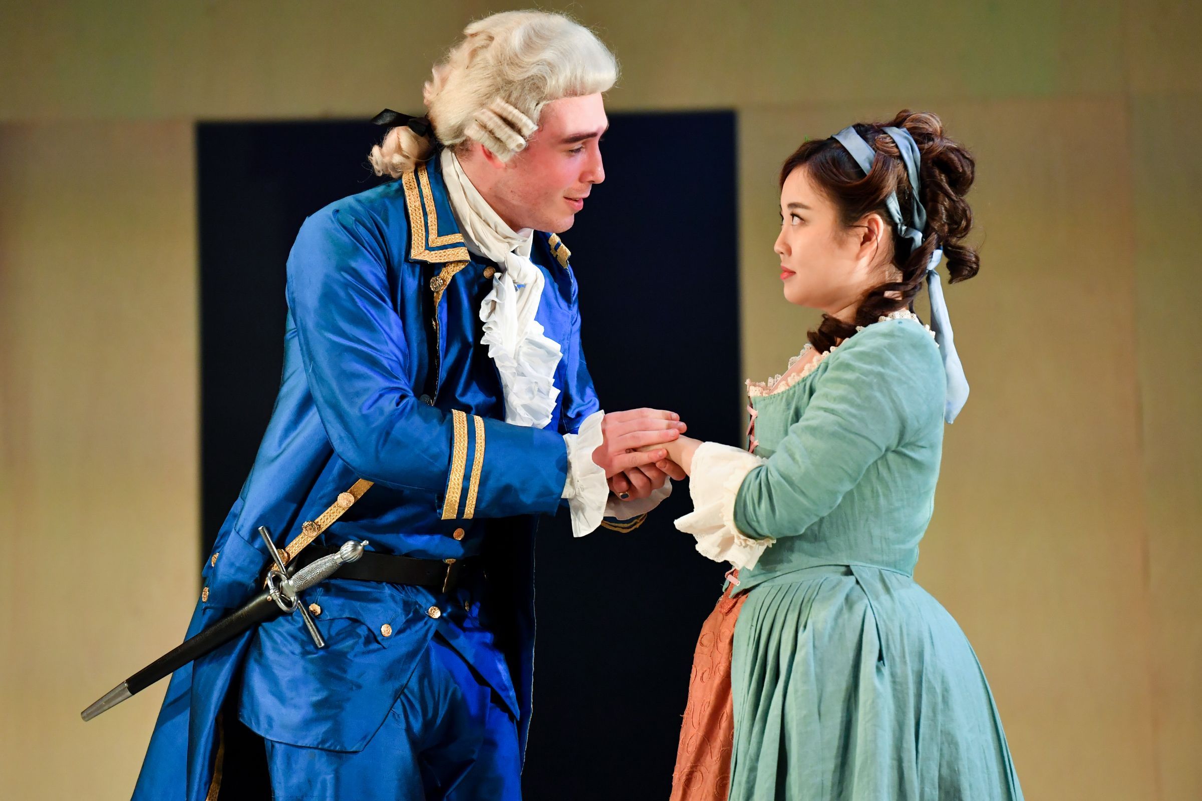 Marcus Swietlicki (Don Giovanni) and Henna Mun (Maturina) &copy; Chris Christodoulou