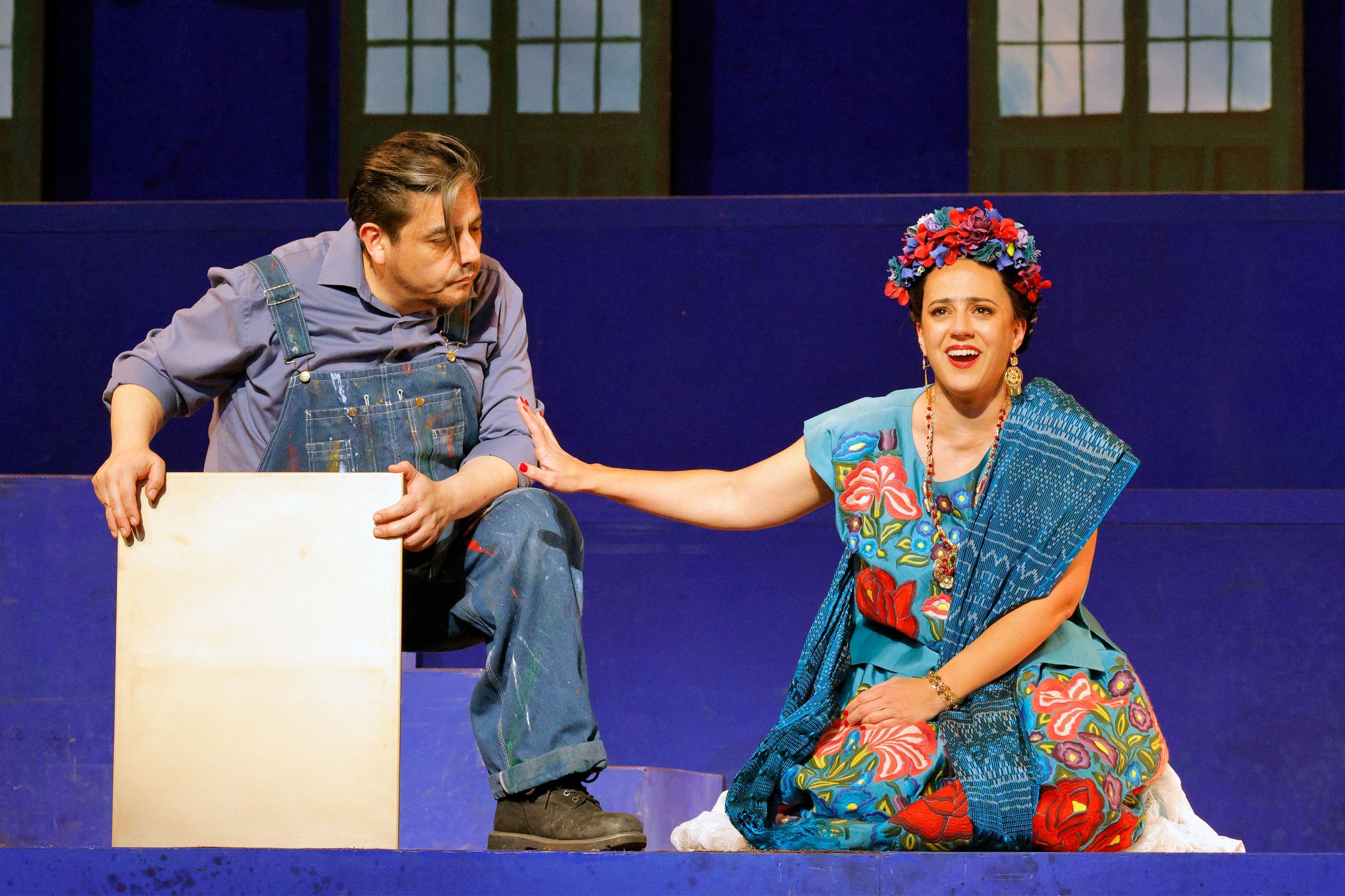 Alfredo Daza (Diego Rivera) and Daniela Mack (Frida Kahlo) &copy; Cory Weaver | LA Opera