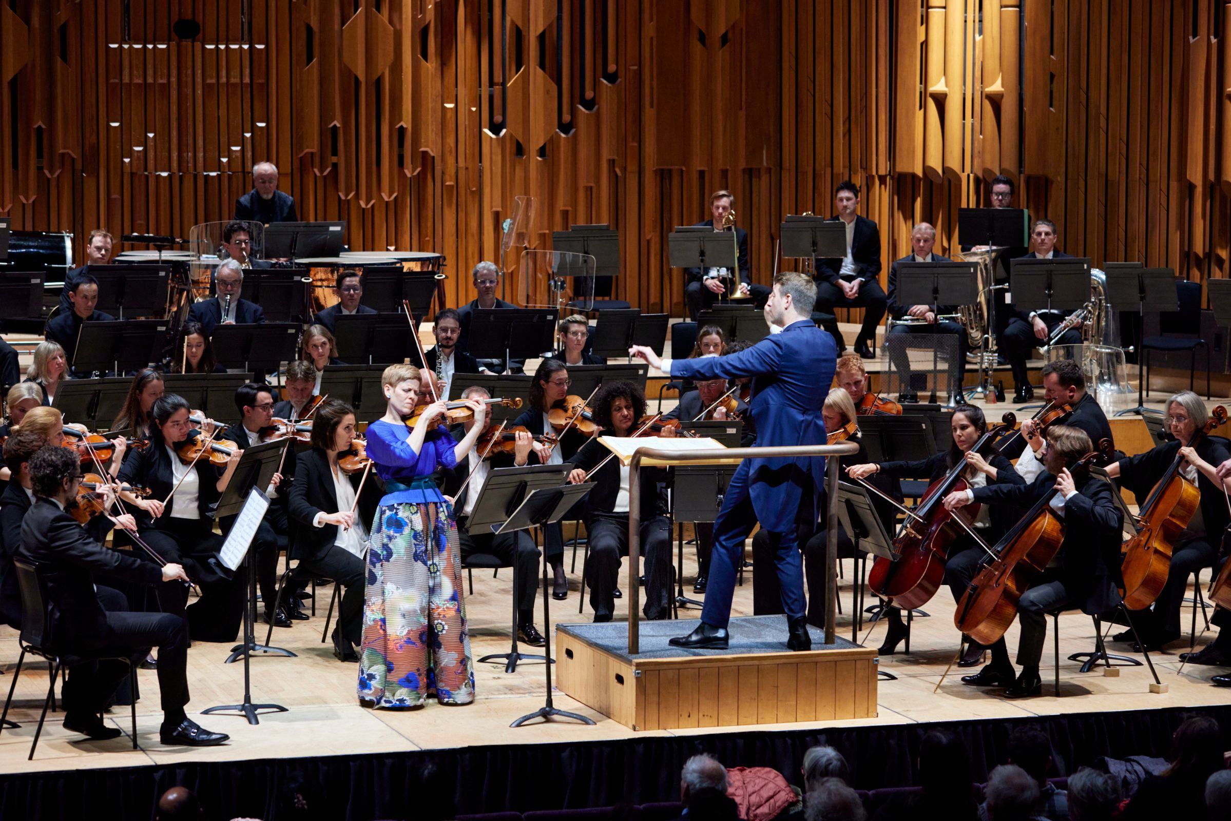 Isabelle Faust, Duncan Ward and the London Symphony Orchestra © LSO | Kevin Leighton