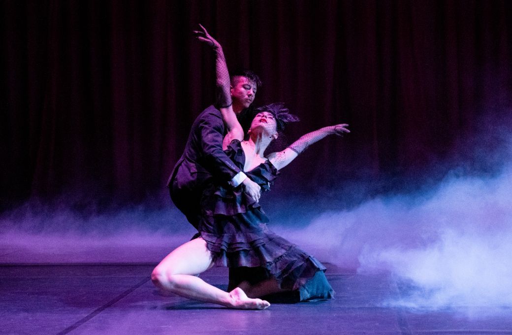 Jonathan Wade and Angélique Blasco in Ben Duke's <i>Cerberus</i> © Camilla Greenwell