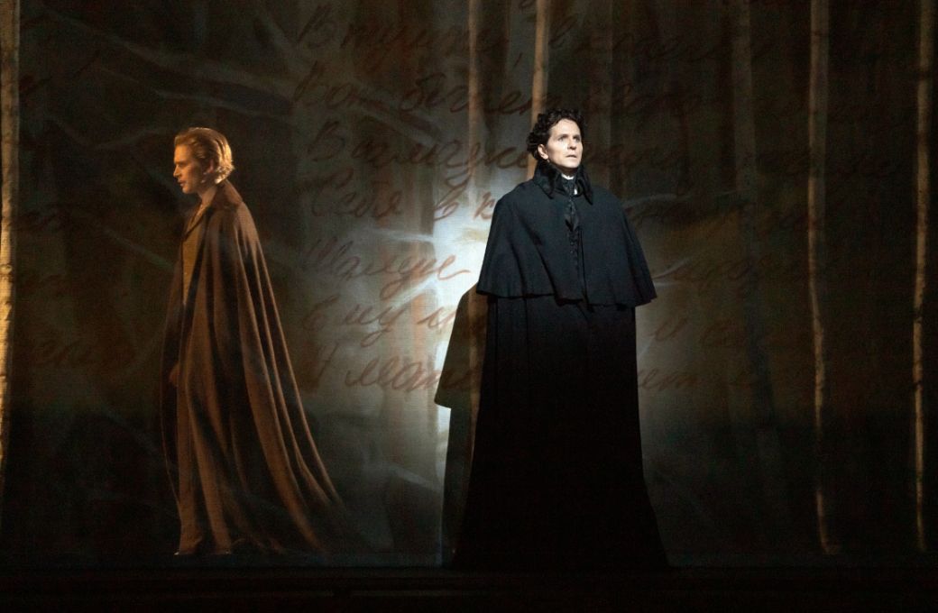 Harrison James as Lensky and Guillaume Côté as Onegin in <i>Onegin</i> © Karolina Kuras