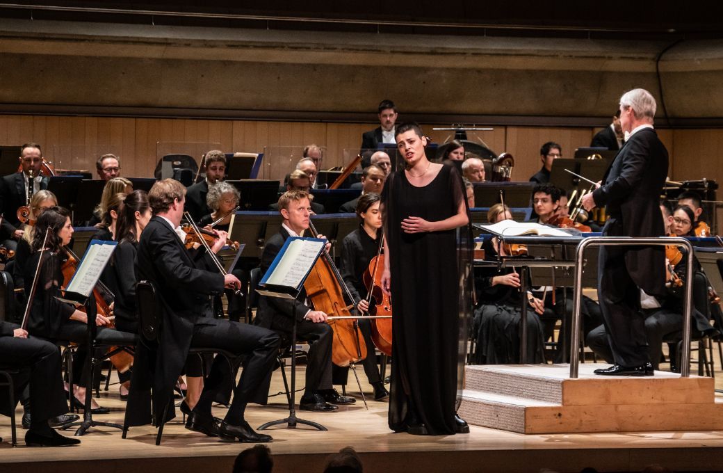 Emily D'Angelo, David Robertson and the Toronto Symphony Orchestra &copy; Stelth Ng