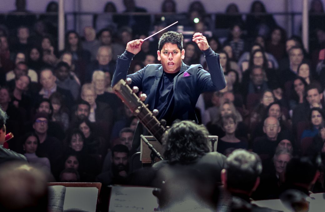 Alpesh Chauhan conducts the Symphony Orchestra of India © TradePhotographer