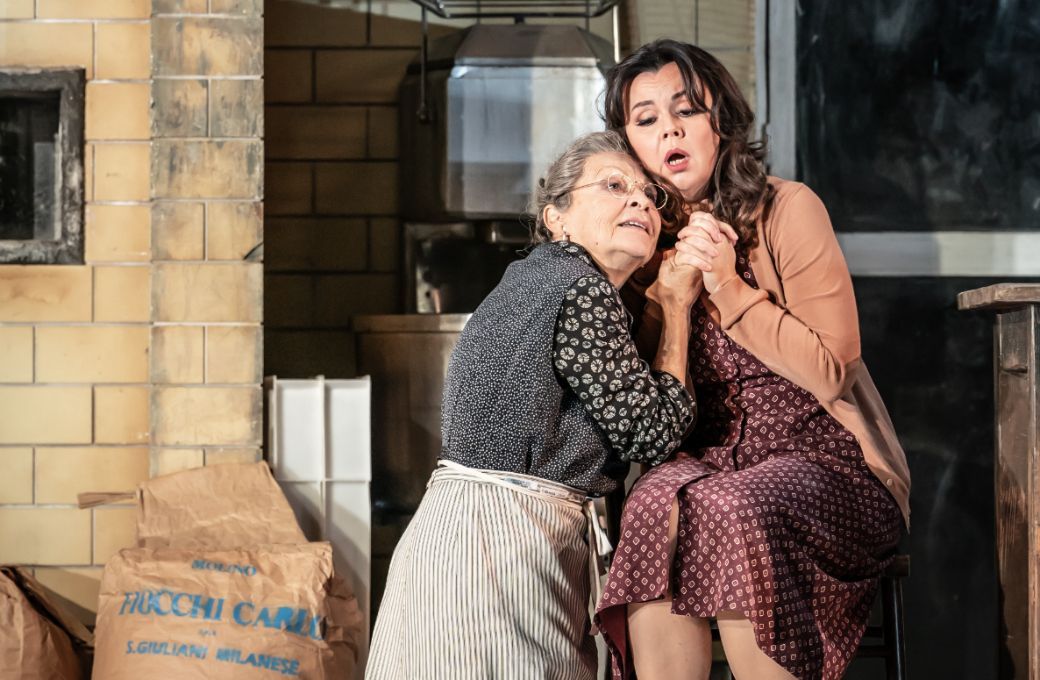 Elena Zilio (Mamma Lucia) and Aleksandra Kurzak (Santuzza) &copy; ROH | Marc Brenner