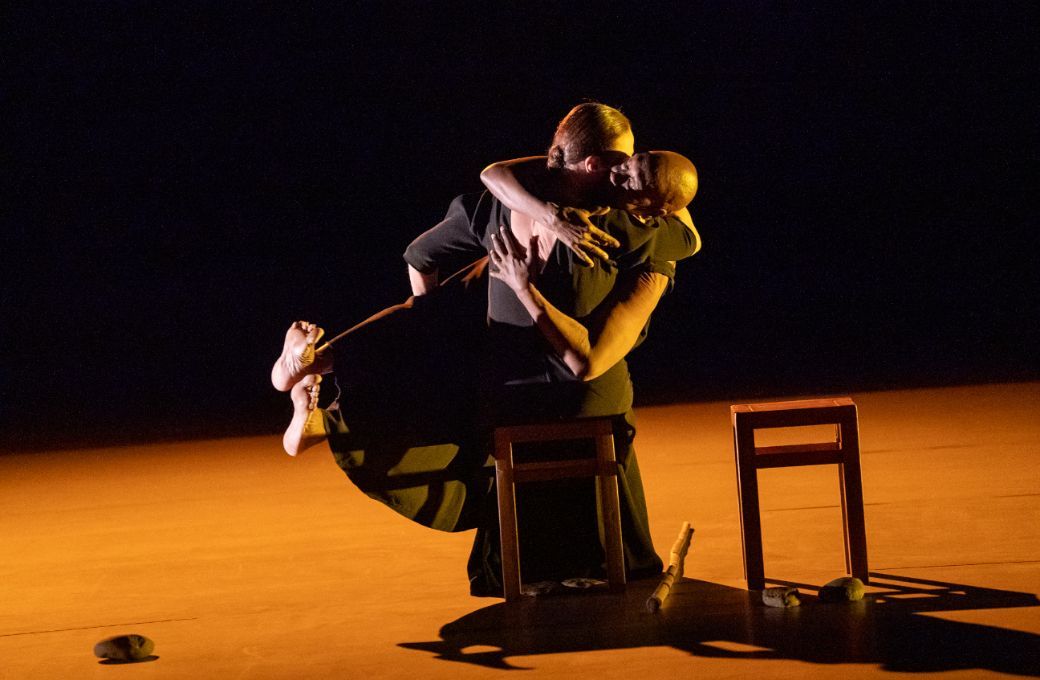 Malou Airaudo and Germaine Acogny in <i>common ground(s)</i> &copy; Stephanie Berger