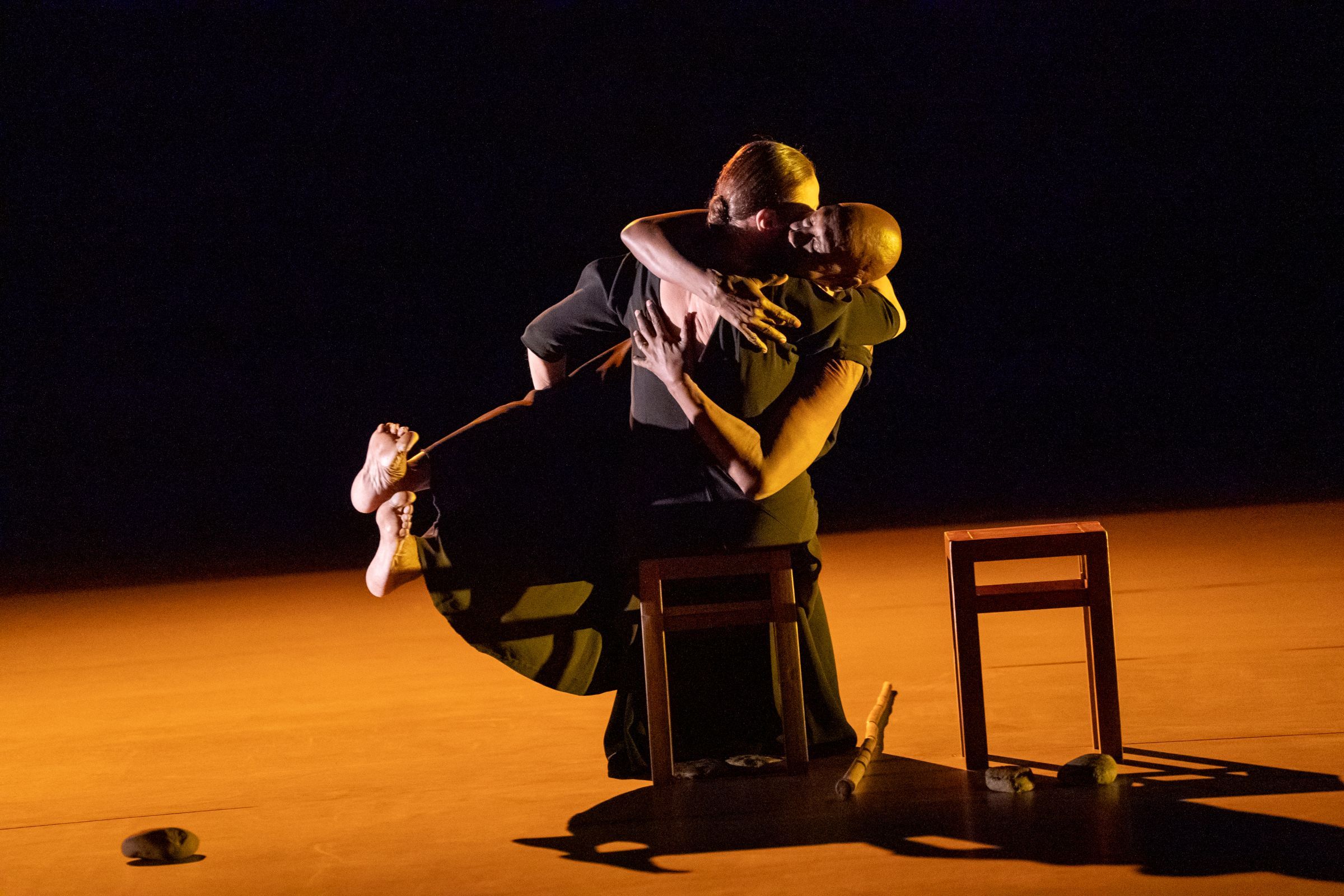 Malou Airaudo and Germaine Acogny in <i>common ground(s)</i> &copy; Stephanie Berger