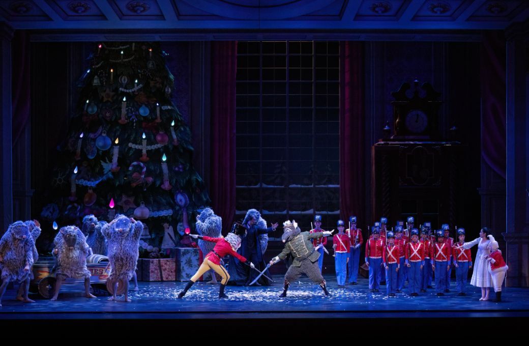 Kansas City Ballet in Devon Carney's <i>The Nutcracker</i> &copy; KCBalletMedia