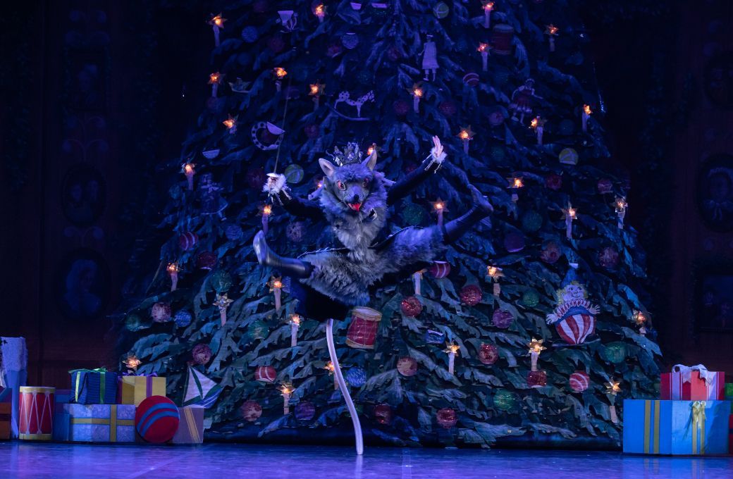 Rian Thompson as King Rat in Ben Stevenson's <i>The Nutcracker</i> for Queensland Ballet © David Kelly