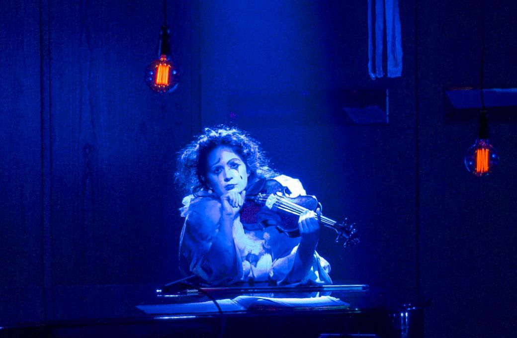 Patricia Kopatchinskaja as Pierrot © Marco Borggreve