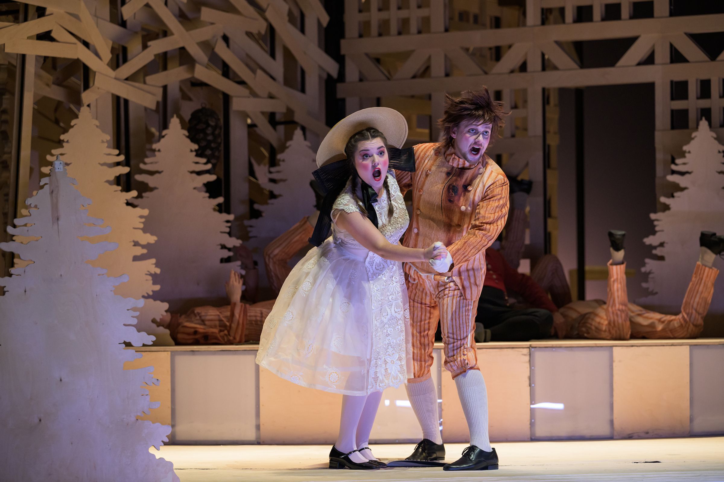 Jekatěrina Krovatěva (Trudel) and Vit Šantora (Tuttifäntchen) &copy; Serghei Gherciu