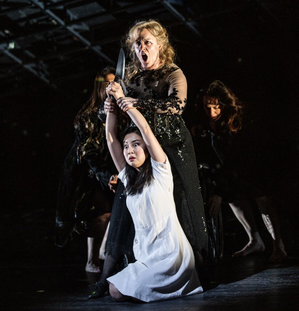 Ying Fang (Pamina) and Rainelle Krause (Queen of the Night) &copy; Bart Grietens