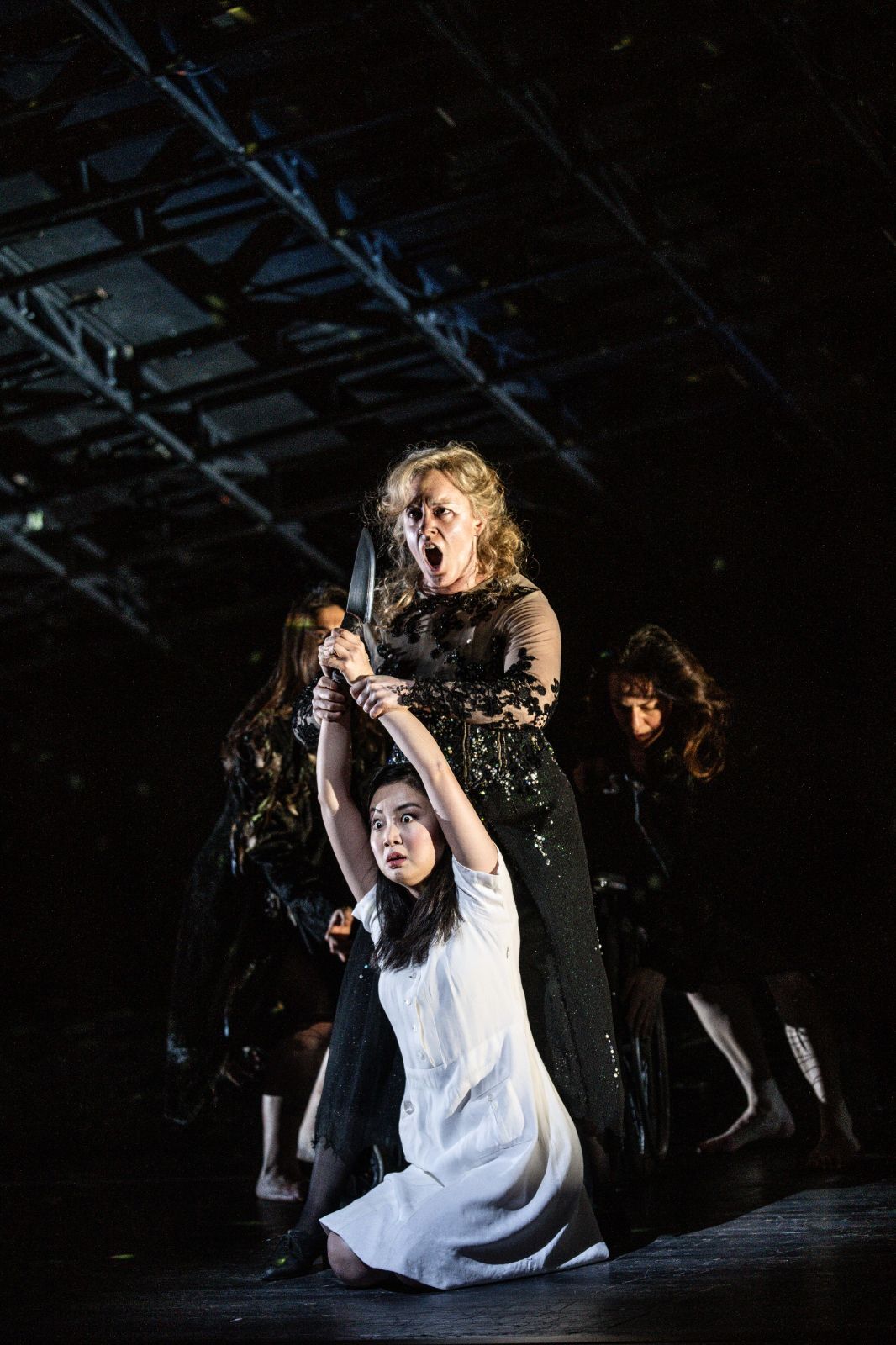 Ying Fang (Pamina) and Rainelle Krause (Queen of the Night) &copy; Bart Grietens