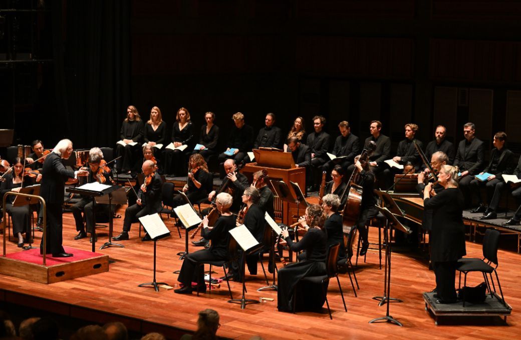 Masaaki Suzuki and the Choir and Orchestra of the Age of Enlightenment © Mark Allan