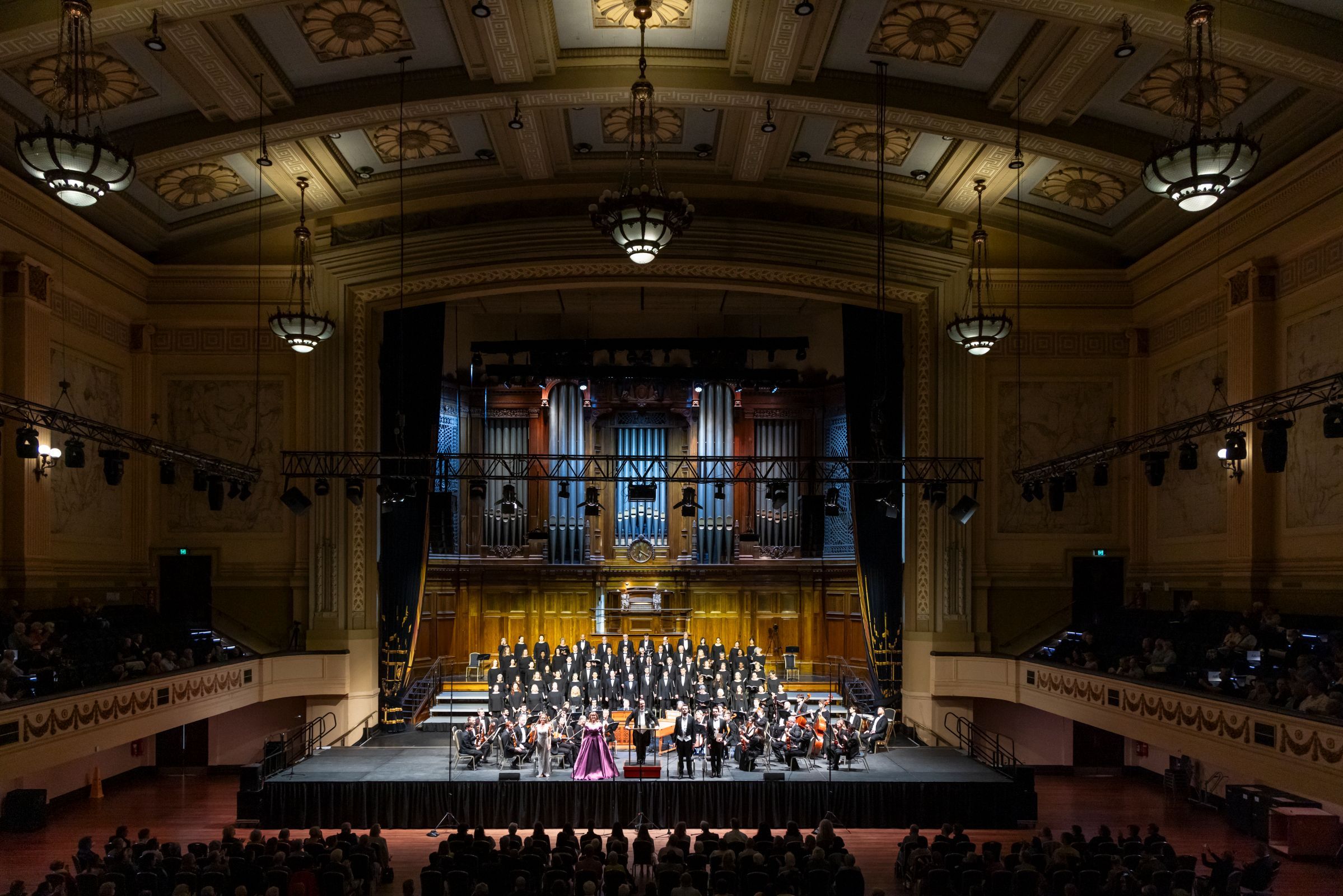 <i>Messiah</i> in Melbourne Town Hall © Paul Dodd