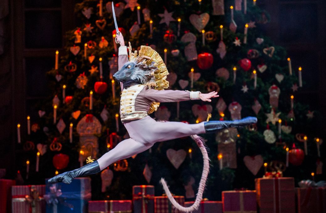 Nicol Edmonds as The Mouse King in Sir Peter Wright's <i>The Nutcracker</i> © Tristram Kenton