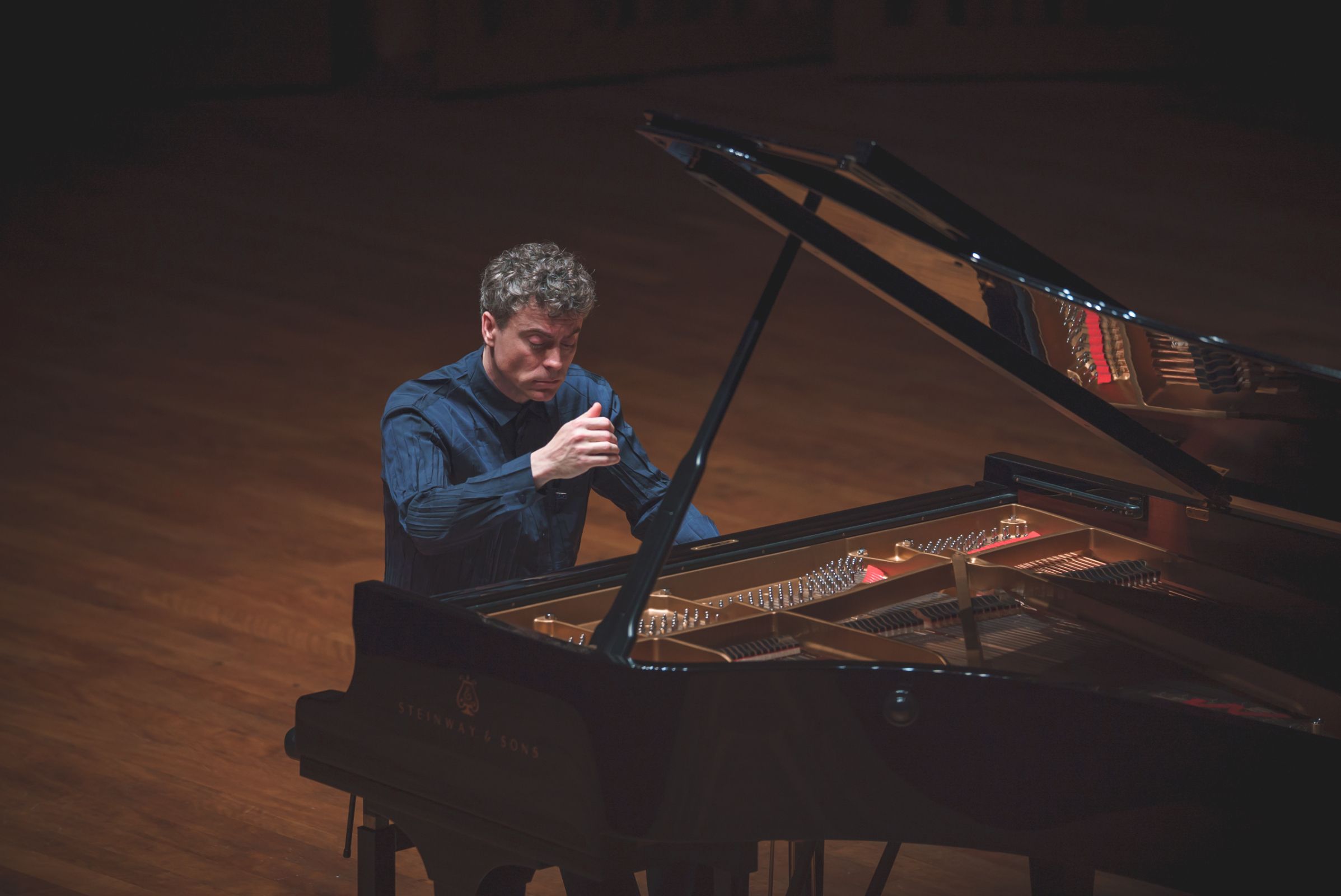 Paul Lewis © Yong Siew Toh Conservatory of Music