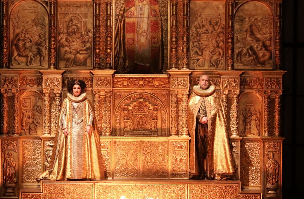 Anna Netrebko (Elisabetta) and Michele Pertusi (Filippo II) &copy; Teatro alla Scala | Brescia e Amisano