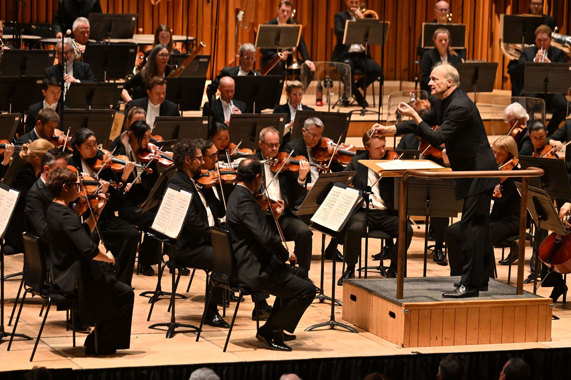 Gianandrea Noseda conducts the London Symphony Orchestra &copy; LSO | Mark Allan