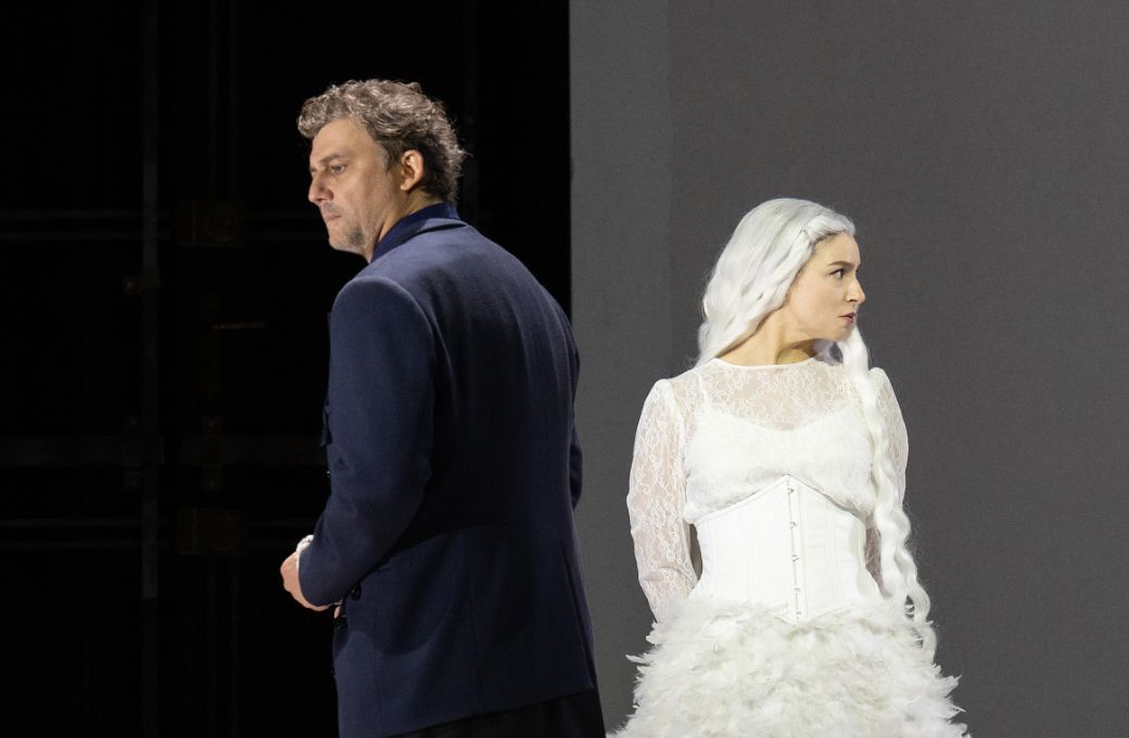 Jonas Kaufmann (Calaf) und Asmik Grigorian (Turandot) &copy; Monika Rittershaus